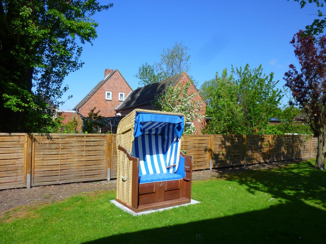 Strandkorb im Gemeinmschaftsgarten